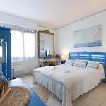 Les Chenes Verts By Halldis Villa