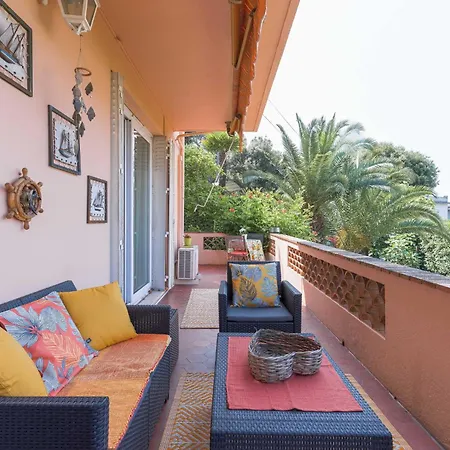 빌라 Les Chenes Verts By Halldis 르까네